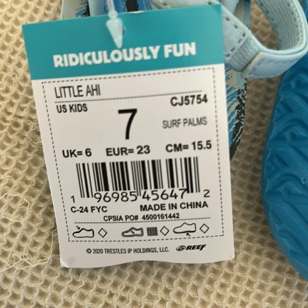 REEF Little Ahi Kids Sandals, Surf Palms, Size Kids 7, NWT